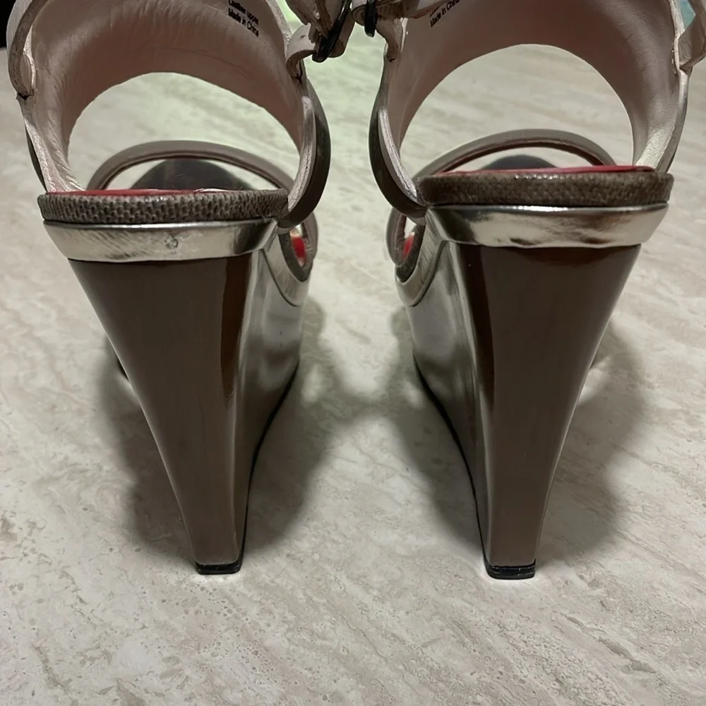 Charles Jourdan GLEE Slingback
Wedge Sandals *7 - Picture 4 of 7